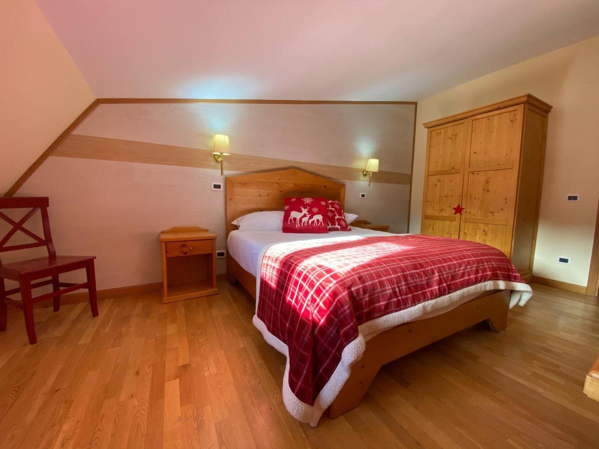 Abete Bianco - Albergo Del Natale Camigliatello Silano Luaran gambar